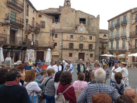 Imagen La Diputación cierra el ciclo ‘Viajero, yo te enseñaré Segovia’ en torno al eclipse solar, con todas las plazas cubiertas y una gran...